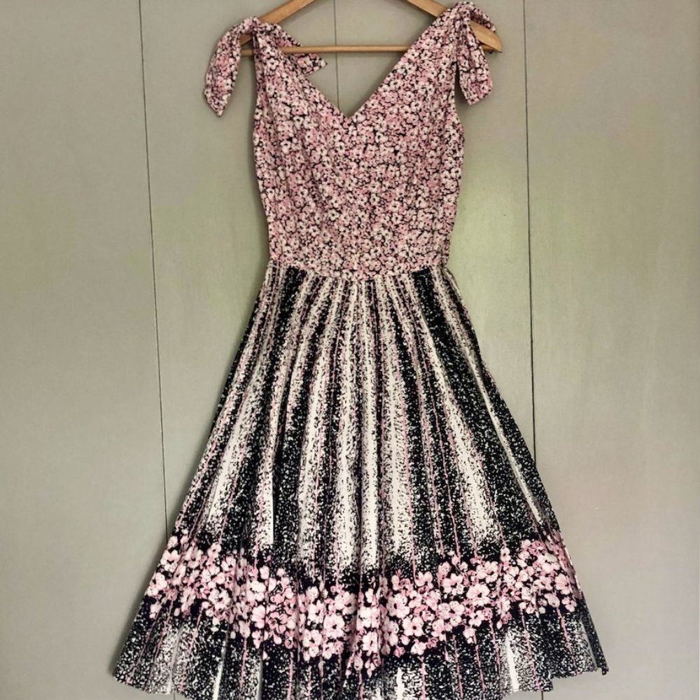 Vintage 1950's Mode O'Day Sun Dress, size 8-10, Pink, Black and White Floral